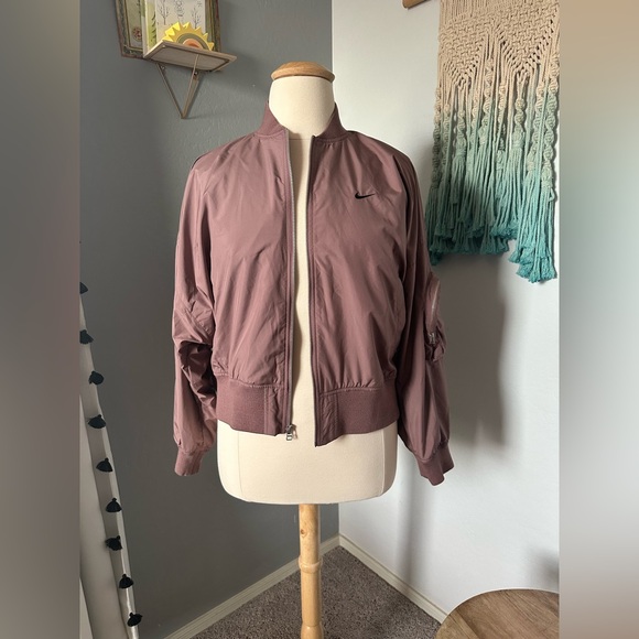Nike Sportswear Essentials Oversize Bomber Women’s Jacket size L - Picture 4 of 10
